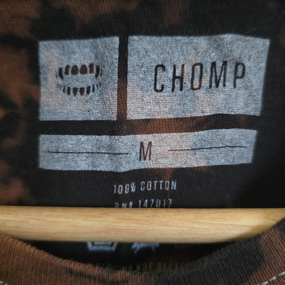 Chomp Black & Brown Design Graphic Shark T-shirt Mens Medium - Picture 5 of 5
